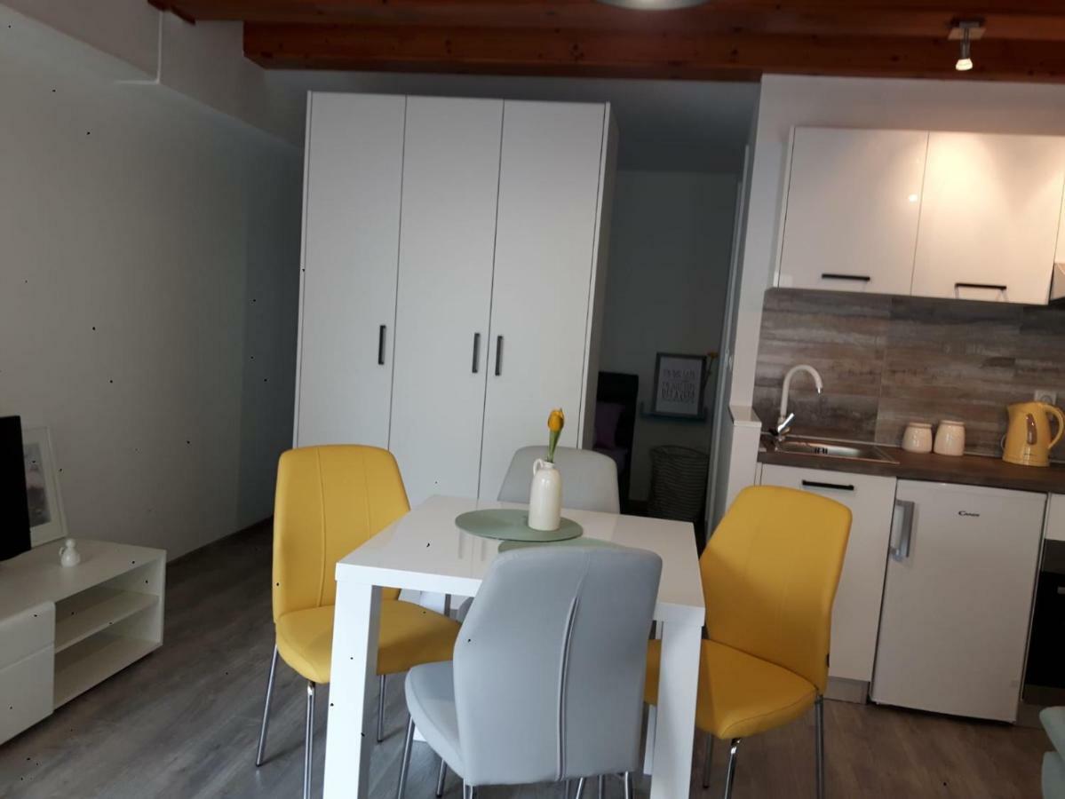 Fina M Studio Apartman Kali Ngoại thất bức ảnh