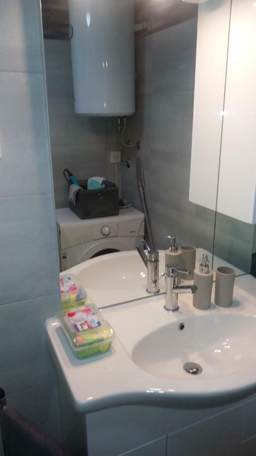 Fina M Studio Apartman Kali Ngoại thất bức ảnh